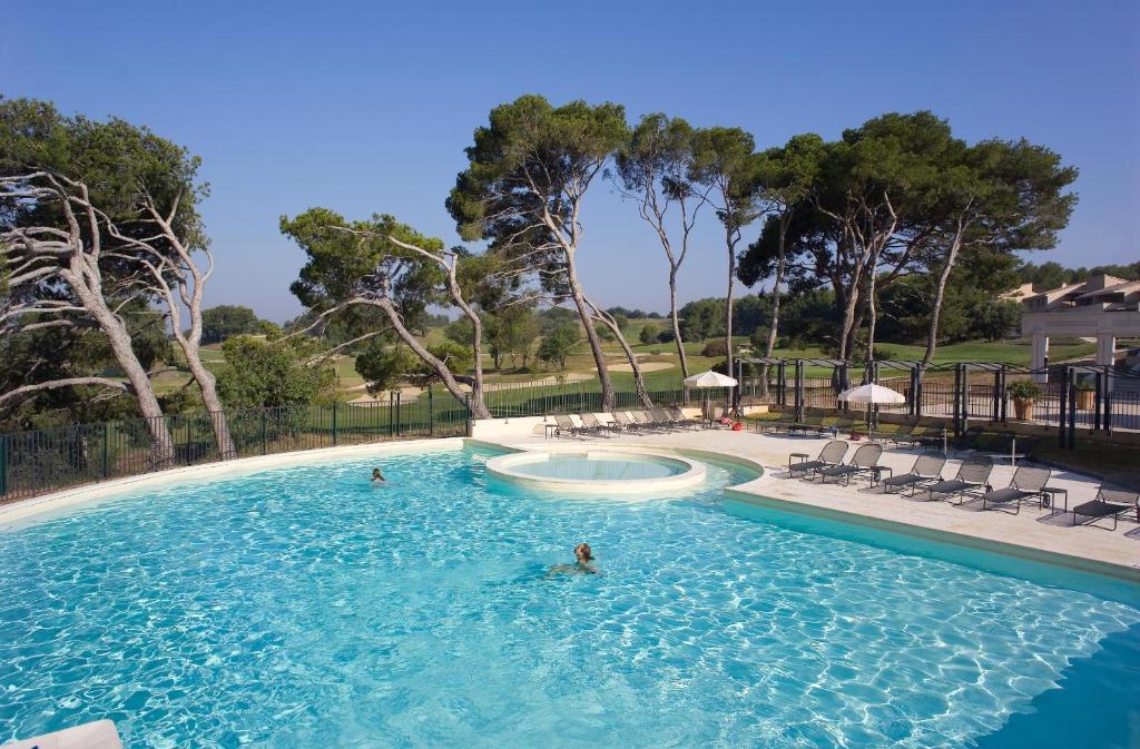 Madame Vacances Residence Provence Country Club Saumane-de-Vaucluse Δωμάτιο φωτογραφία