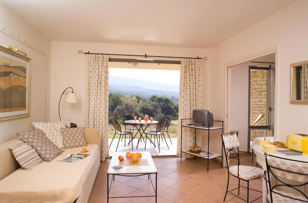 Madame Vacances Residence Provence Country Club Saumane-de-Vaucluse Εξωτερικό φωτογραφία