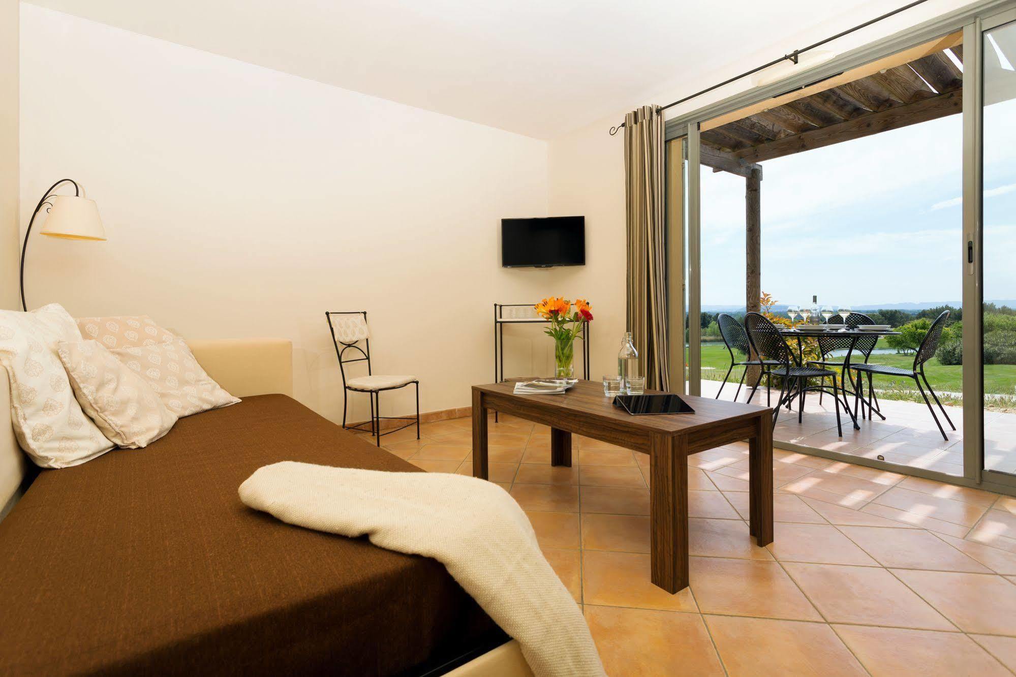 Madame Vacances Residence Provence Country Club Saumane-de-Vaucluse Εξωτερικό φωτογραφία