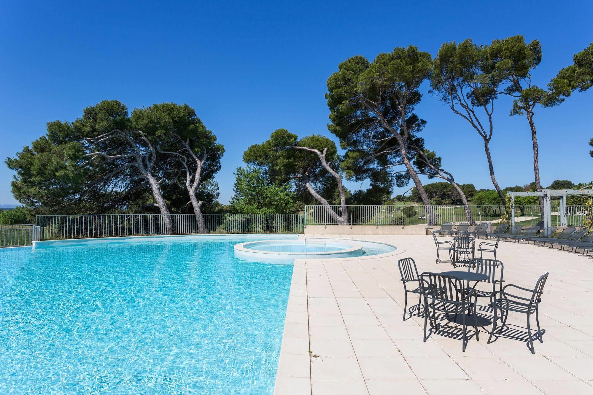 Madame Vacances Residence Provence Country Club Saumane-de-Vaucluse Εξωτερικό φωτογραφία