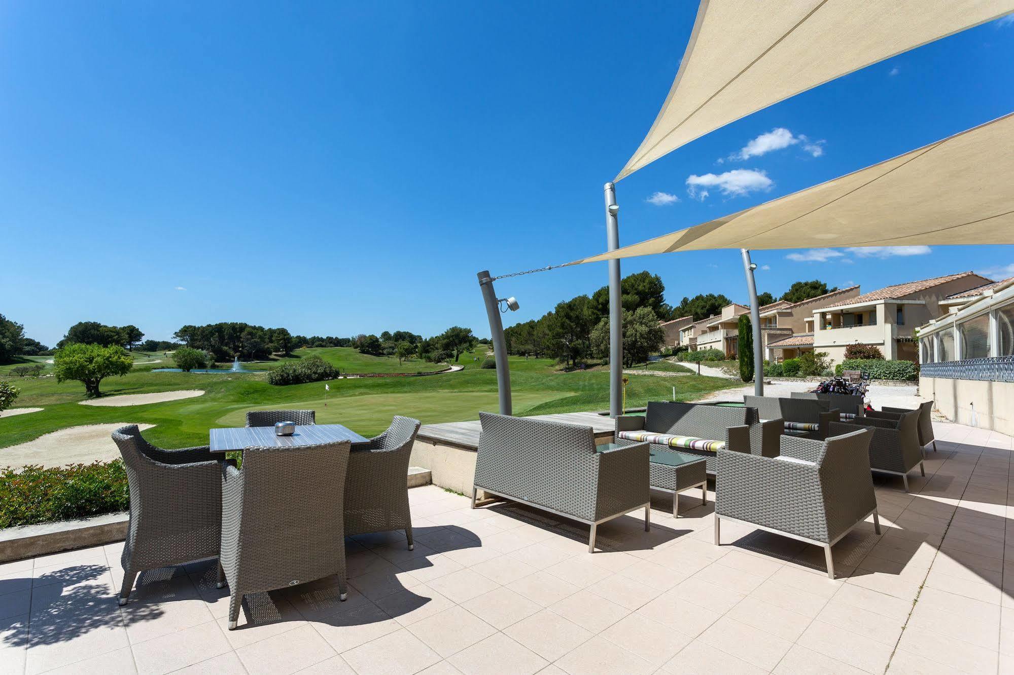 Madame Vacances Residence Provence Country Club Saumane-de-Vaucluse Εξωτερικό φωτογραφία